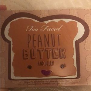 Too Faced Peanut Butter & Jelly Palette